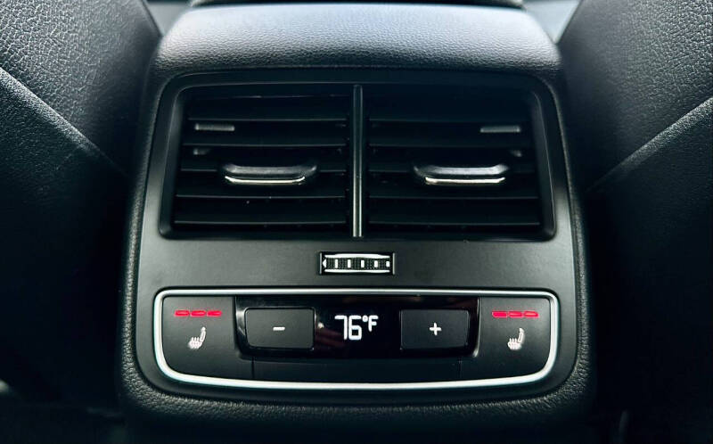 2017 Audi A4 2.0T quattro Premium Plus