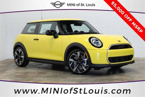 2025 MINI Hardtop 2 Door Cooper S Signature Trim