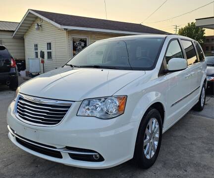 2013 Chrysler Town and Country for sale at Adan Auto Credit in Effingham IL