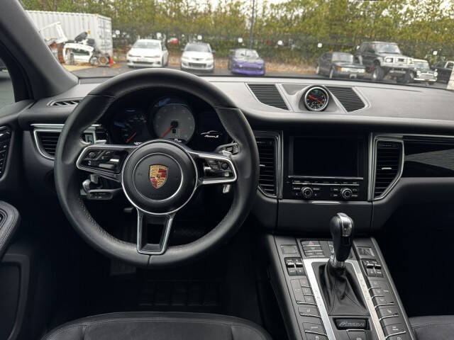 2015 Porsche Macan S