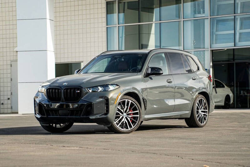 2025 BMW X5 M60i