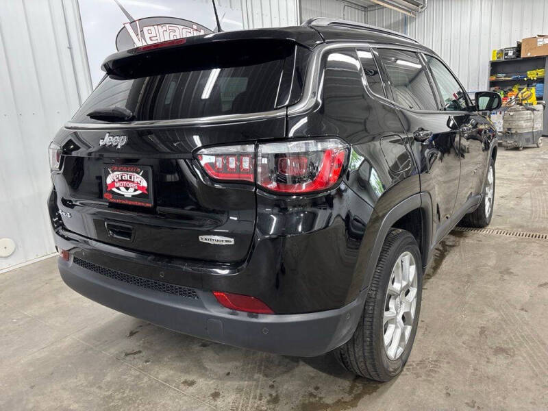 2023 Jeep Compass Latitude Lux