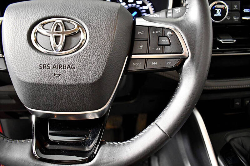 2020 Toyota Highlander Hybrid XLE