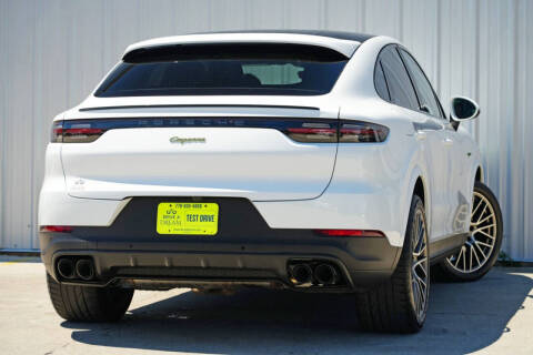 2023 Porsche Cayenne E-Hybrid Coupe