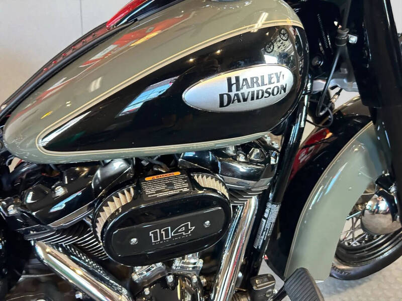 2021 Harley-Davidson FLHCS Heritage Classic 114