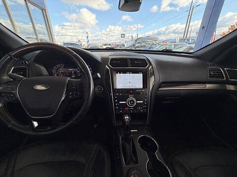 2017 Ford Explorer Platinum