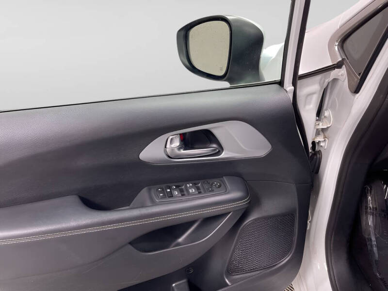2023 Chrysler Pacifica Touring