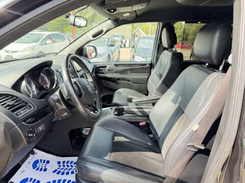 2015 Dodge Grand Caravan SXT Plus