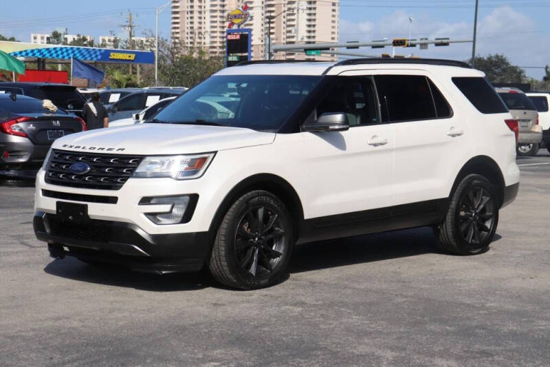 2017 Ford Explorer XLT