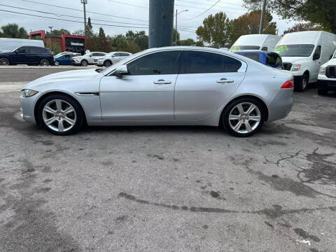 2017 Jaguar XE 25t Premium