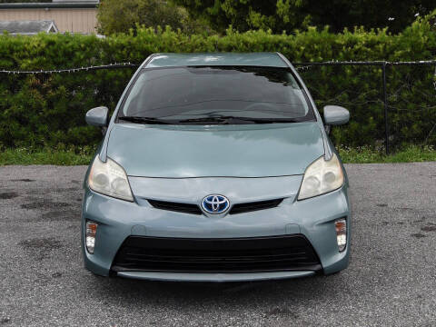2013 Toyota Prius Three