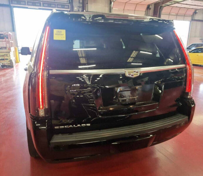 2016 Cadillac Escalade Platinum