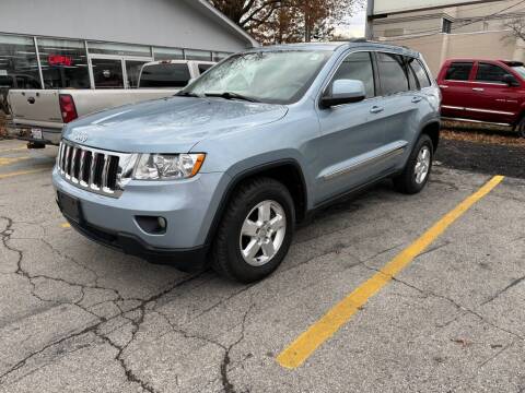 2013 Jeep Grand Cherokee for sale at Lakeshore Auto Wholesalers in Amherst OH