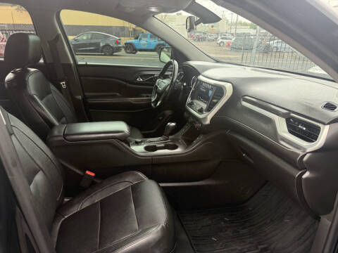 2017 GMC Acadia SLT-1