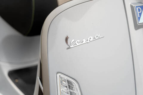 2023 Vespa 300