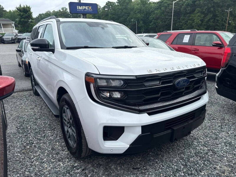 2025 Ford Expedition Active