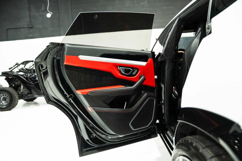 2022 Lamborghini Urus