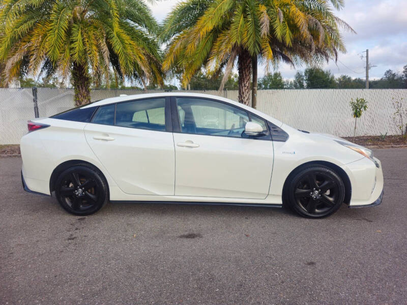 2017 Toyota Prius Four Touring