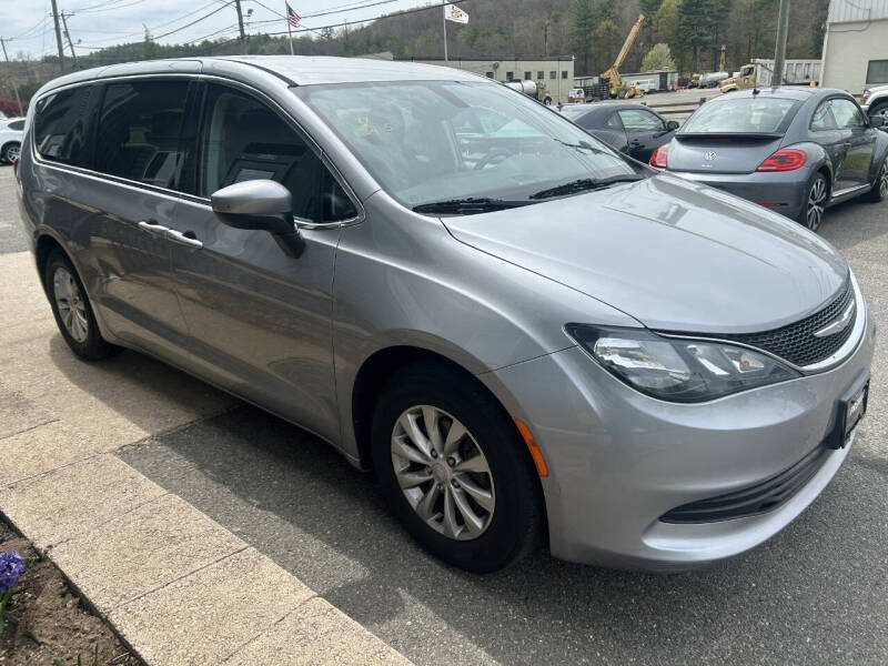 2017 Chrysler Pacifica Touring