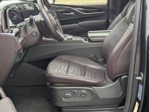 2022 Cadillac Escalade ESV Premium Luxury Platinum