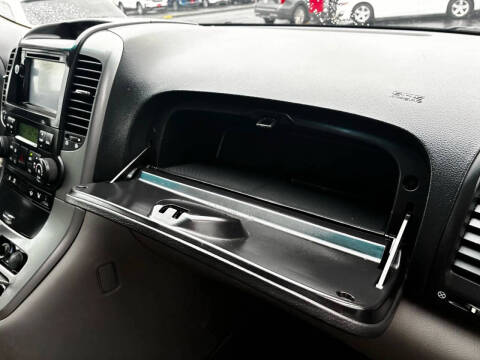 2007 Hyundai Entourage