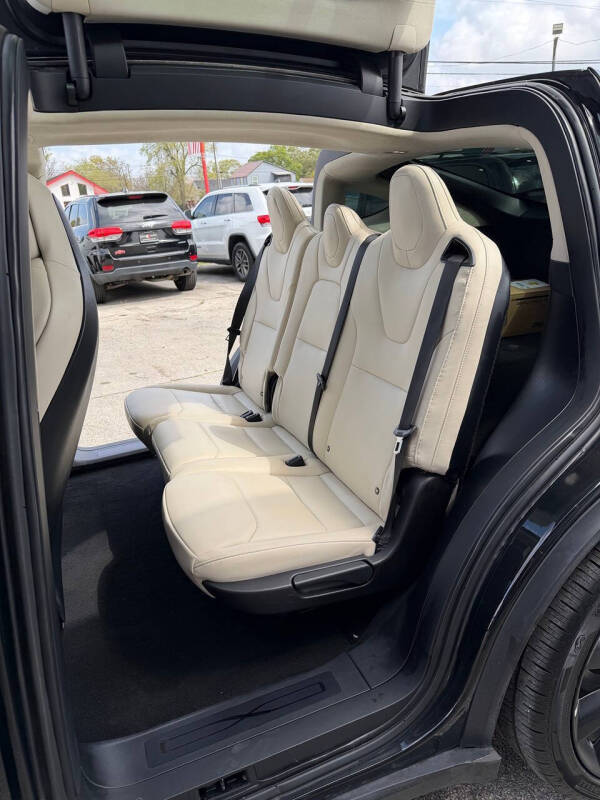 2019 Tesla Model X Standard Range