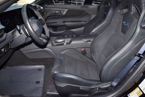 2025 Ford Mustang Dark Horse