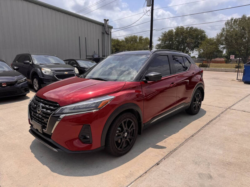 2021 Nissan Kicks SR