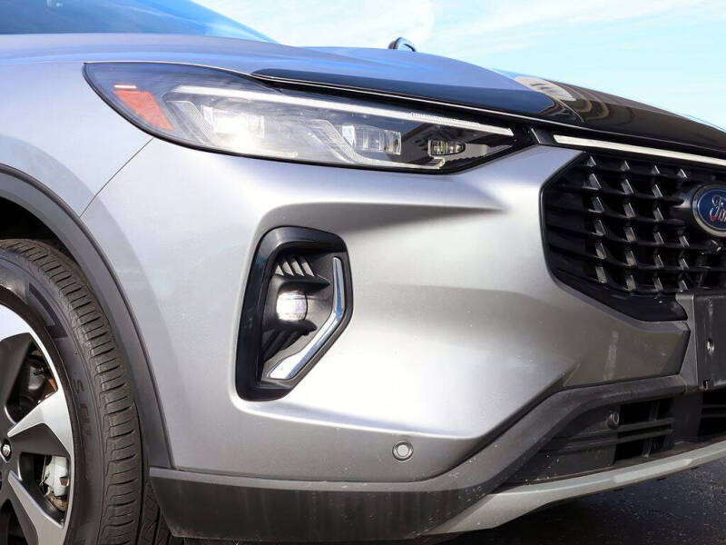 2023 Ford Escape Platinum