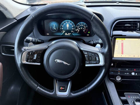 2017 Jaguar F-PACE S