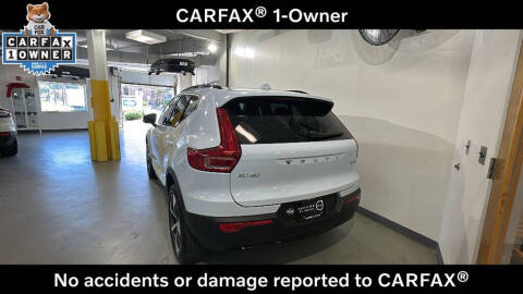 2026 Volvo XC40 B5 Plus