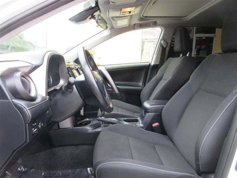 2017 Toyota RAV4 XLE