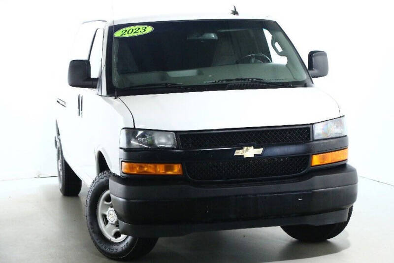 2023 Chevrolet Express 2500
