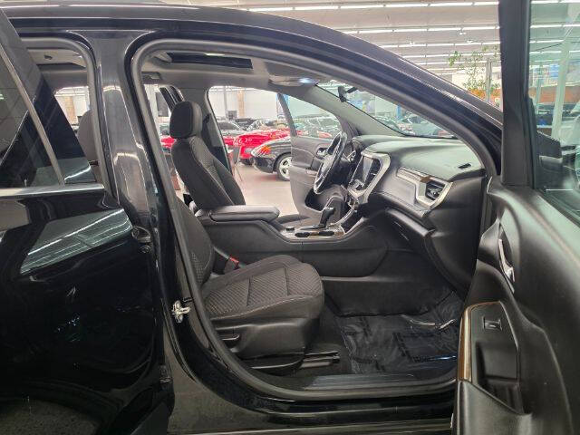 2017 GMC Acadia SLE-2