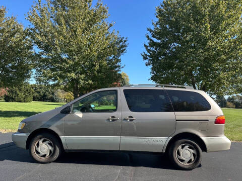 1998 Toyota Sienna LE