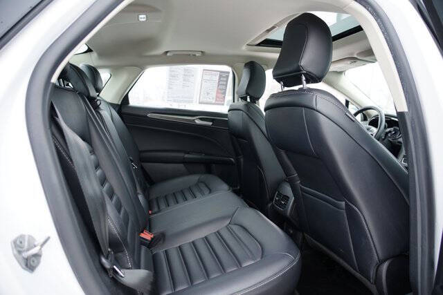 2020 Ford Fusion SEL