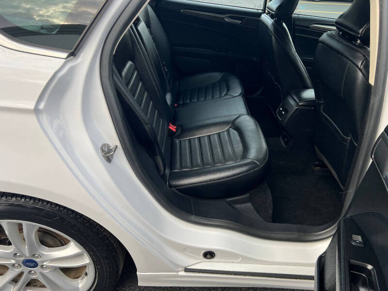 2018 Ford Fusion Hybrid SE