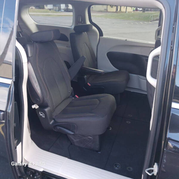 2018 Chrysler Pacifica Touring Plus