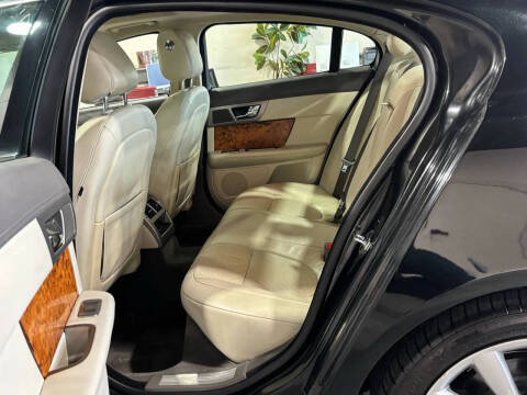 2010 Jaguar XF Premium