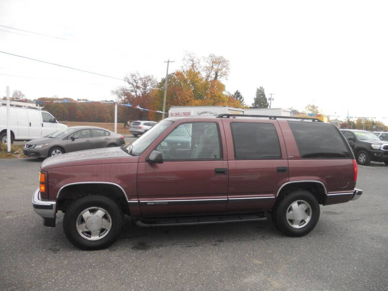 1997 GMC Yukon SLE photo 2