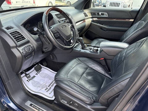 2017 Ford Explorer Platinum