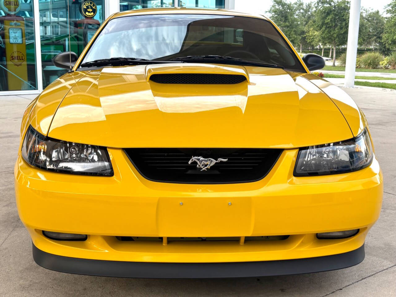 2004 Ford Mustang 2