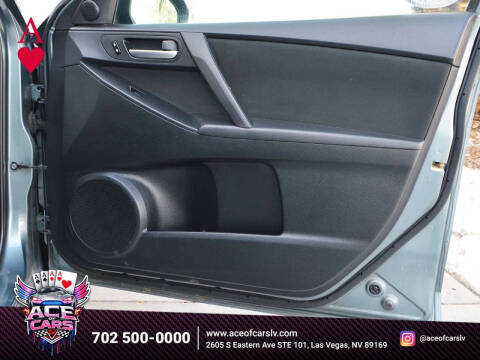 2012 Mazda MAZDA3 i Touring