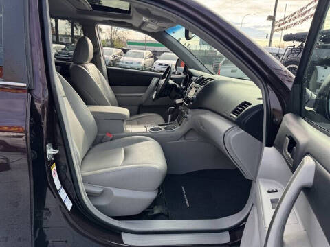 2013 Toyota Highlander Plus