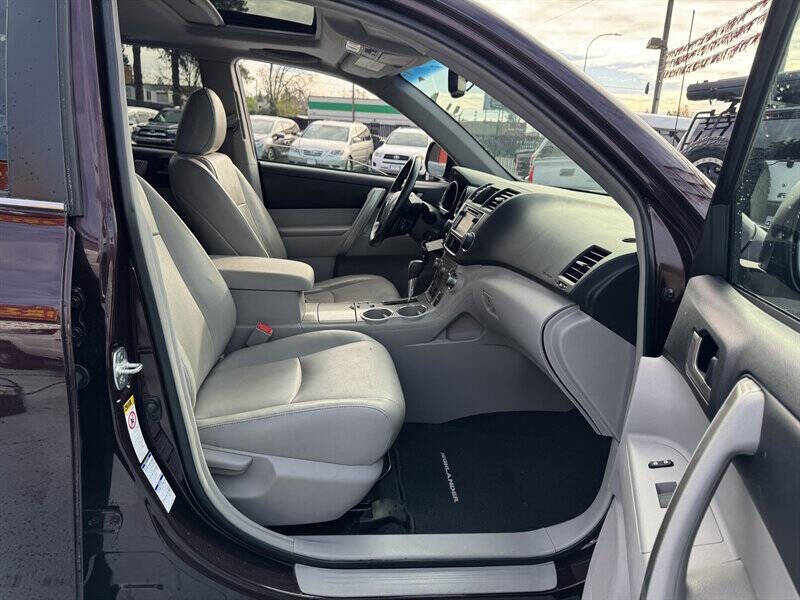 2013 Toyota Highlander Plus