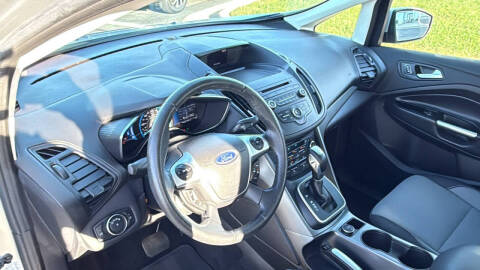 2017 Ford C-MAX Hybrid SE