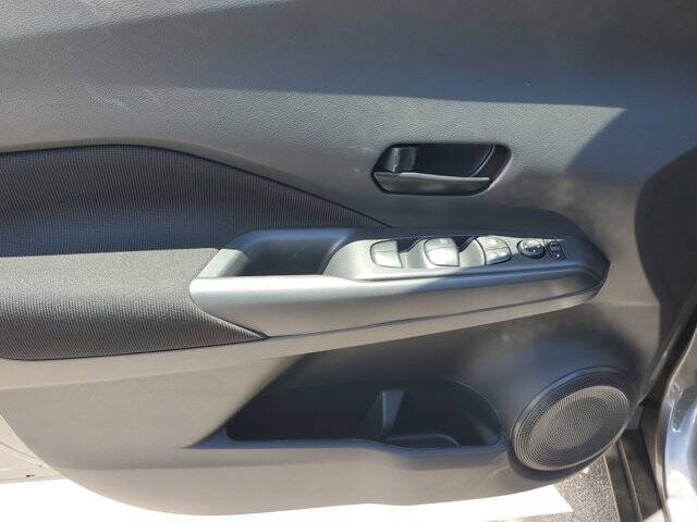 2025 Nissan Kicks Play S