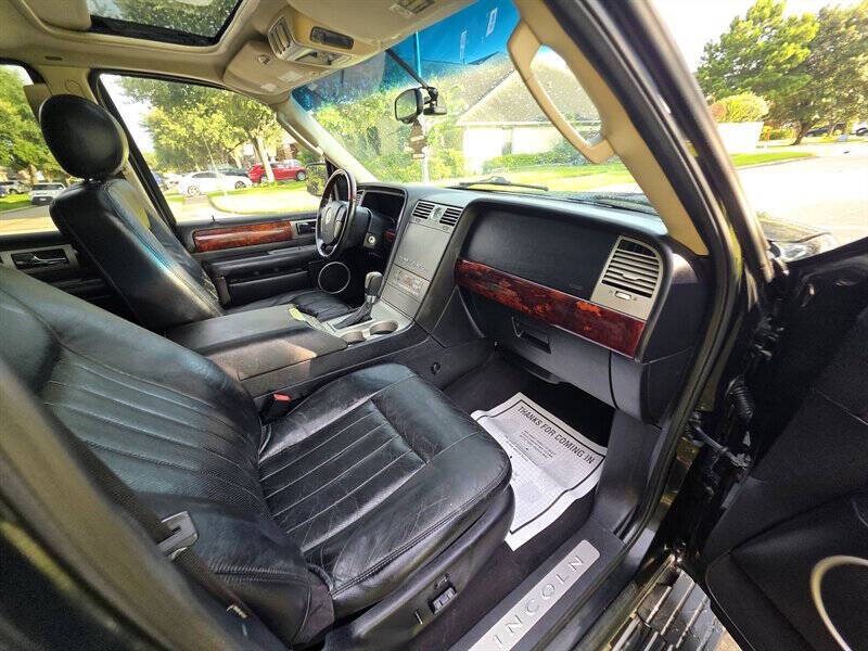2003 Lincoln Navigator Luxury
