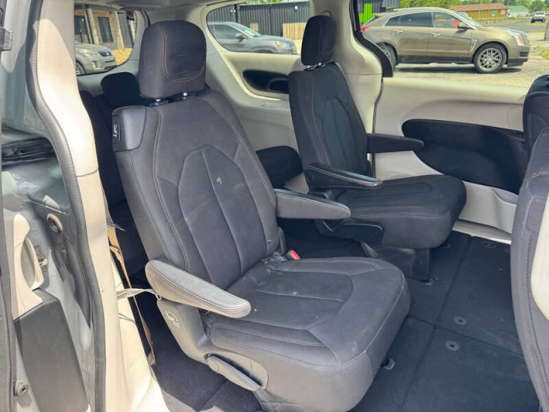 2017 Chrysler Pacifica Touring