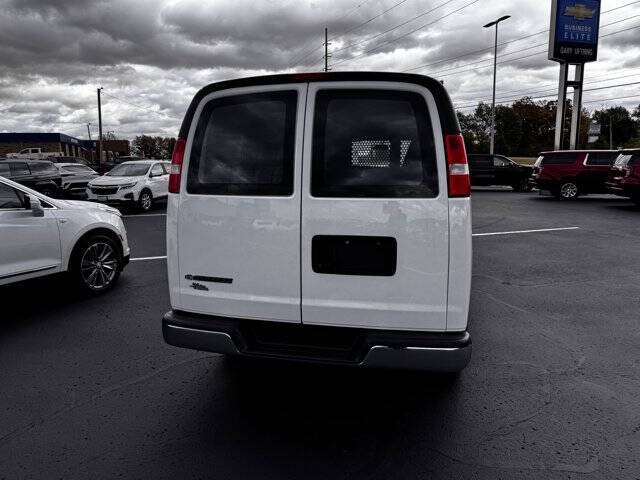 2023 Chevrolet Express 2500